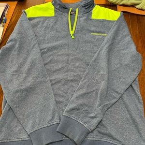 Never worn men’s Vineyard Vines blue and neon green shep shirt sz L